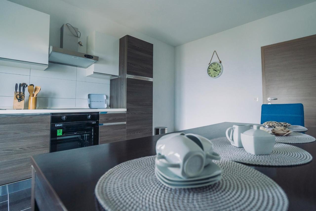 Apartmani Josip Podstrana Exterior foto
